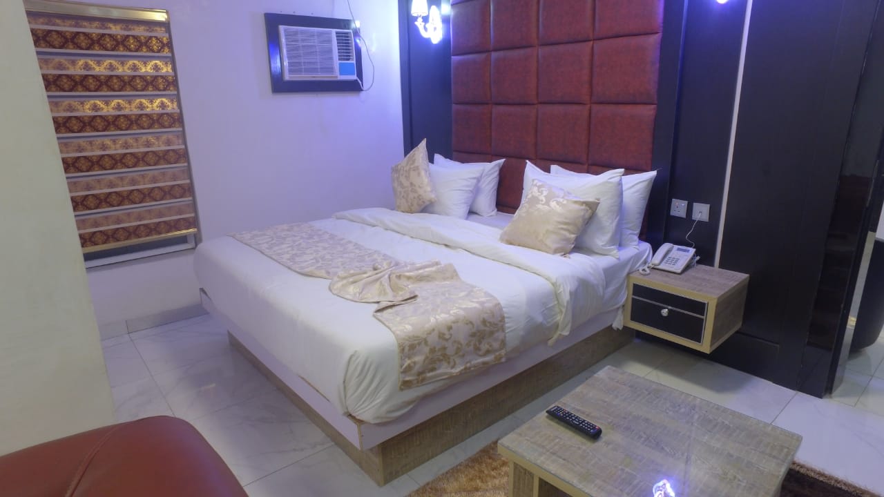 WhatsApp-Image-2021-12-24-at-7.48.59-PM-2